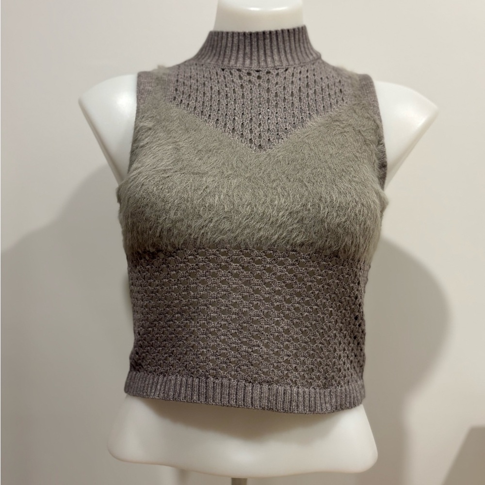 BNWT- CIDER Sleeveless Knit Mock Neck Top – with a Fuzzy Chest in brownish grey